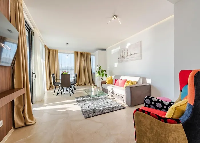 Villa Tadic